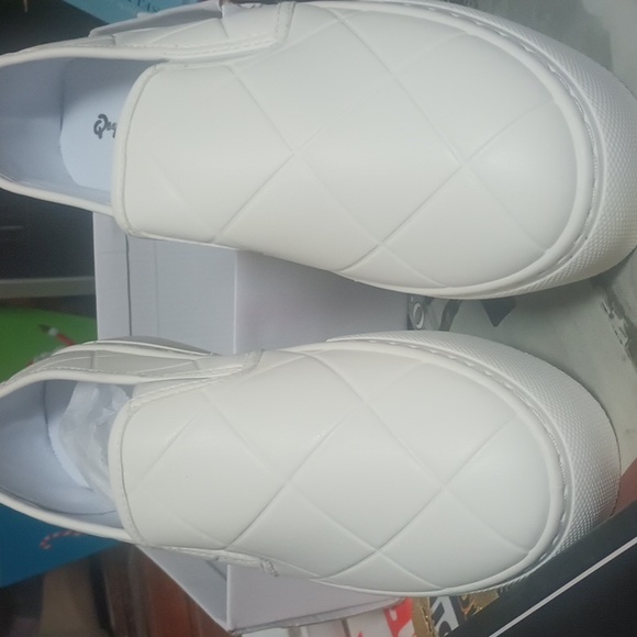 Quip White Stretch loafer Size 10 - Picture 3 of 5